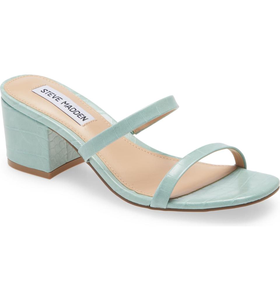 Steve Madden Issy Slide Sandal. Image via Nordstrom.