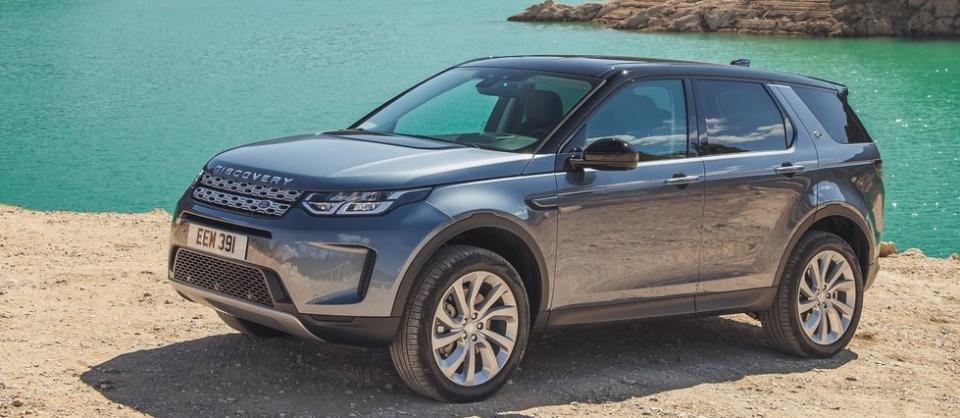 Les gros véhicules, comme les moteurs puissants, tirent parti d'une conversion à l'E85. Mais les modèles livrés équipés d'origine arrivent, comme ce Range Rover Discovery Sport.
