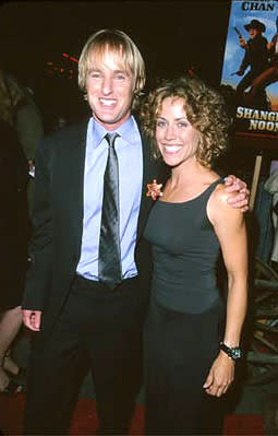 Owen Wilson and Sheryl Crow at the Hollywood premiere of Touchstone's Shanghai Noon