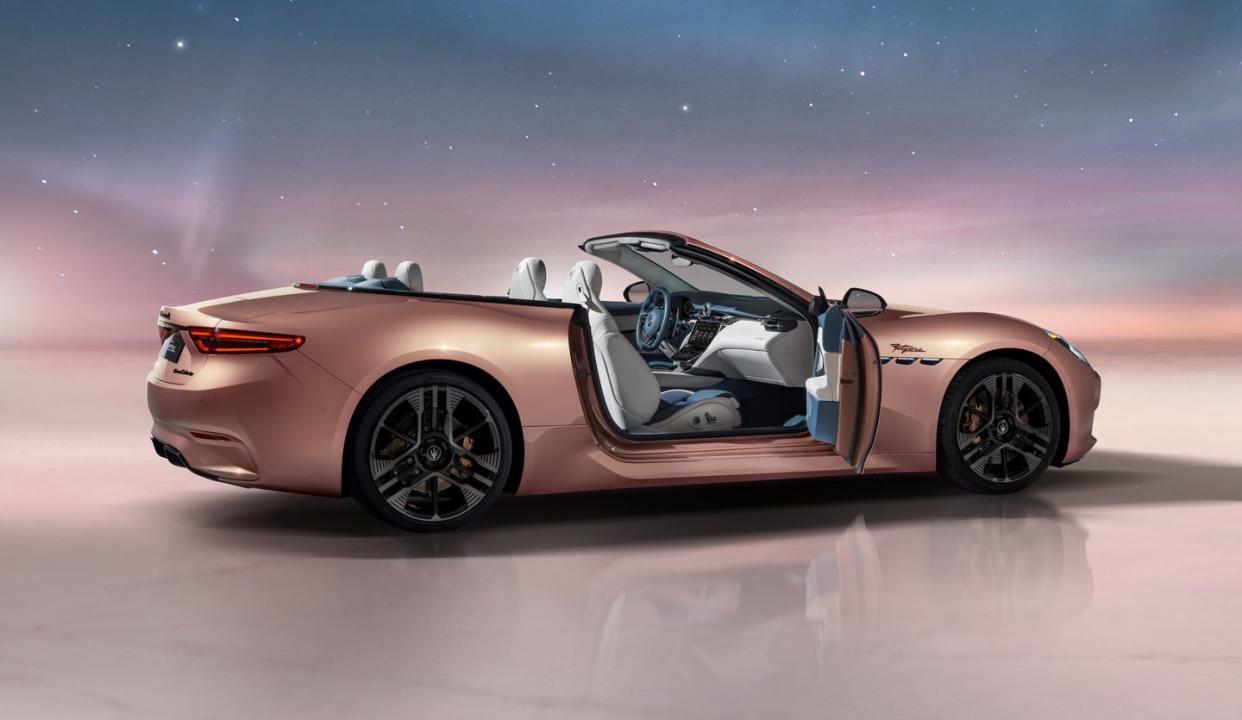 2025 maserati grancabrio folgore