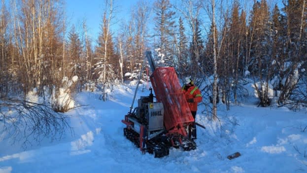 Figure 2. The ShockAuger lightweight drilling system used to systematically collect base-of-till samples on Isle Brochet.