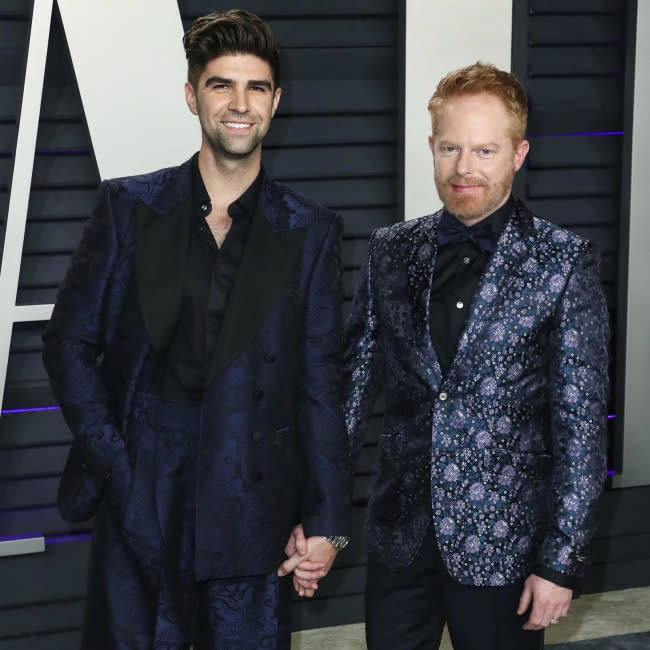 La estrella de Modern Family, Jesse Tyler Ferguson, revela el mayor desafío de la crianza de los hijos credit:Bang Showbiz