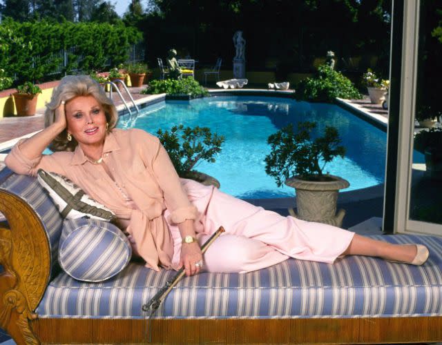 BEL AIR, CA – JUNE 10: Zsa Zsa Gabor photographed at home on June 6, 1990 in Bel Air, California (Photo by Paul Harris/Getty Images)