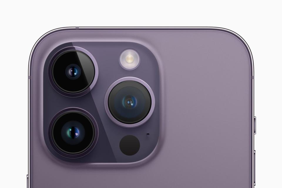 Bei der Verwendung von Social-Media-Apps vernehmen manche Besitzer von iPhone-14-Pro-Modell seltsame Geräusche. (Bild: Apple)