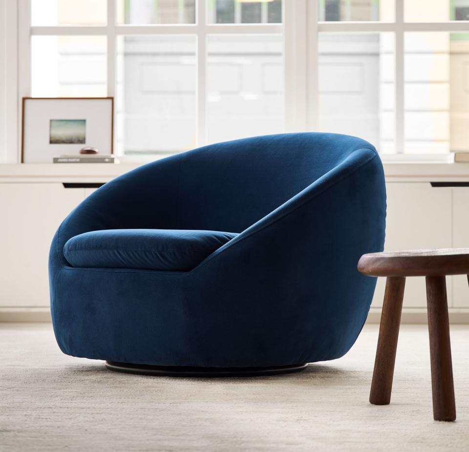 <p><a href="https://go.redirectingat.com?id=74968X1596630&url=https%3A%2F%2Fwww.westelm.com%2Fproducts%2Fcozy-swivel-chair-h3797%2F&sref=https%3A%2F%2Fwww.housebeautiful.com%2Fshopping%2Ffurniture%2Fg60639588%2Fmost-comfortable-swivel-chairs%2F" rel="nofollow noopener" target="_blank" data-ylk="slk:Shop Now;elm:context_link;itc:0;sec:content-canvas" class="link ">Shop Now</a></p><p>Cozy Swivel Chair</p><p>westelm.com</p><p>$749.00</p>