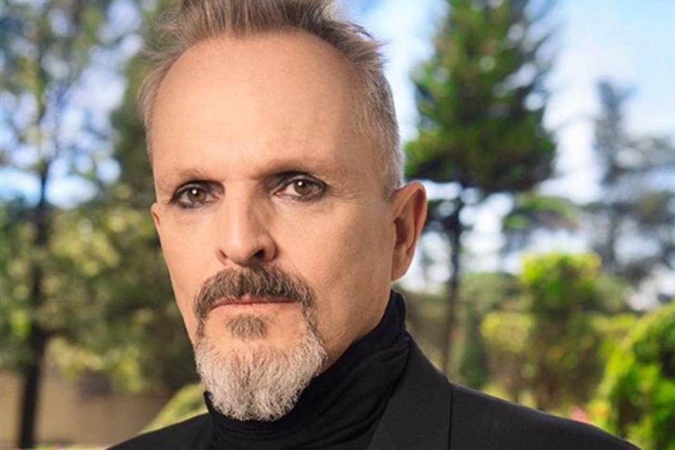 Miguel Bosé, que siempre se refirió a todos los niños como propios, hoy se encuentra en medio de una disputa legal. (Foto: La Nación).