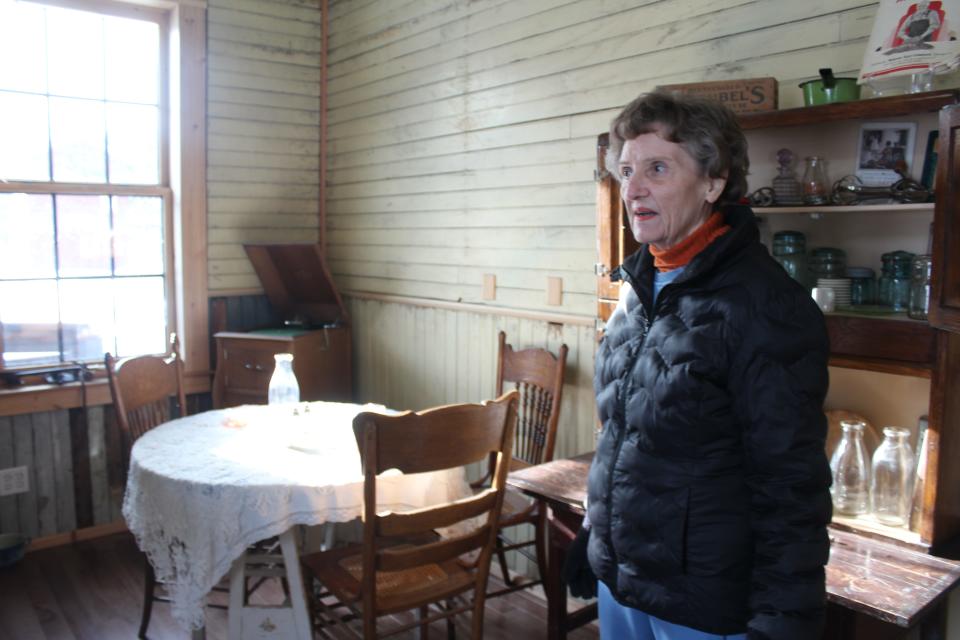 Janet Enloe describes the station master's residence at the restored train depot in Monarch. The station master, his wife and two children lived in a small two-room apartment at the back of the station