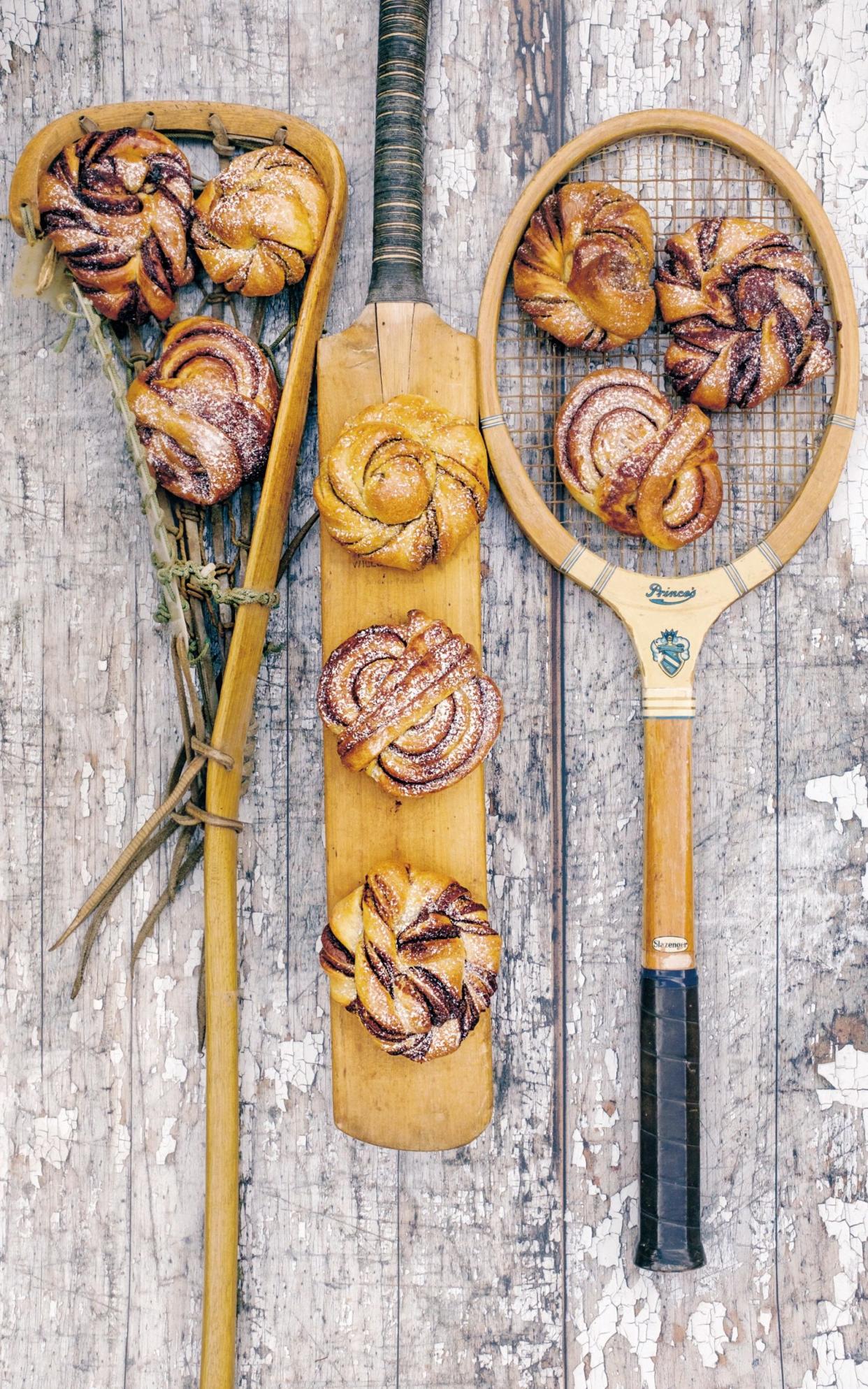 Kitty Tait's knotted fika buns