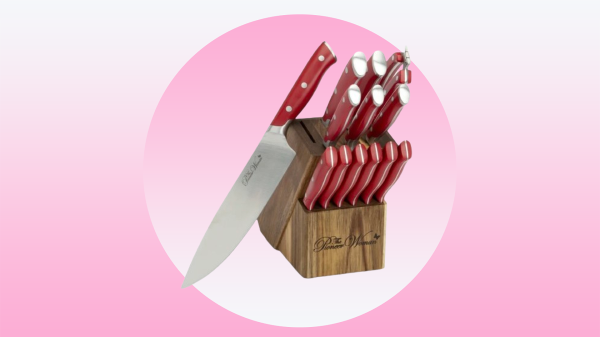 Save over 40% on the Pioneer Woman’s bestselling 14-piece stainless steel knife set — it’s just  at Walmart