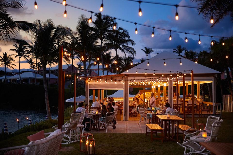 Breezes dining at Cambridge Beaches Resort and Spa