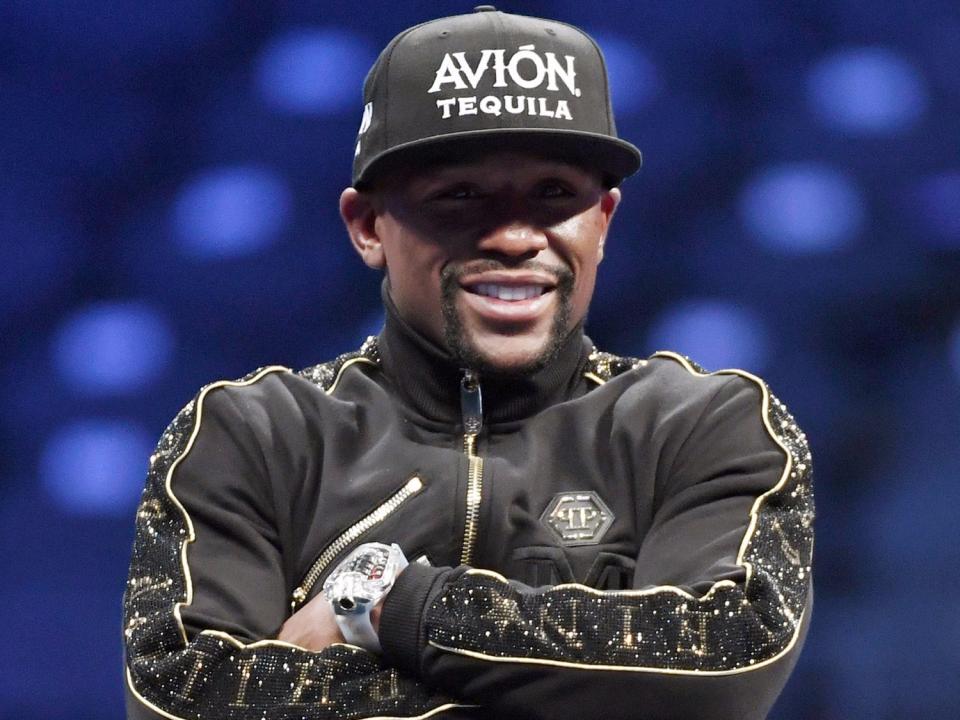 Floyd Mayweather is trying to keep his name in the news, and is doing it in all the wrong ways. (Getty)
