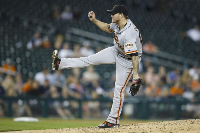 Jake Peavy goes nearly 3 hours between pitches because of rain delay