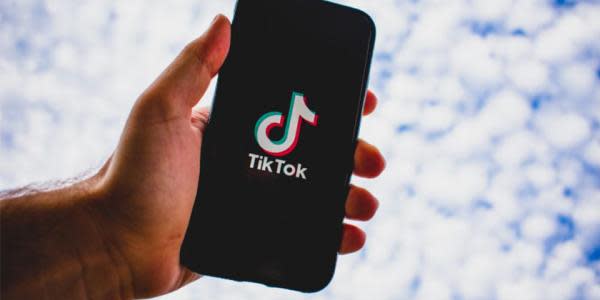 Amazon demanda a sus trabajadores que borren TikTok y luego se retracta