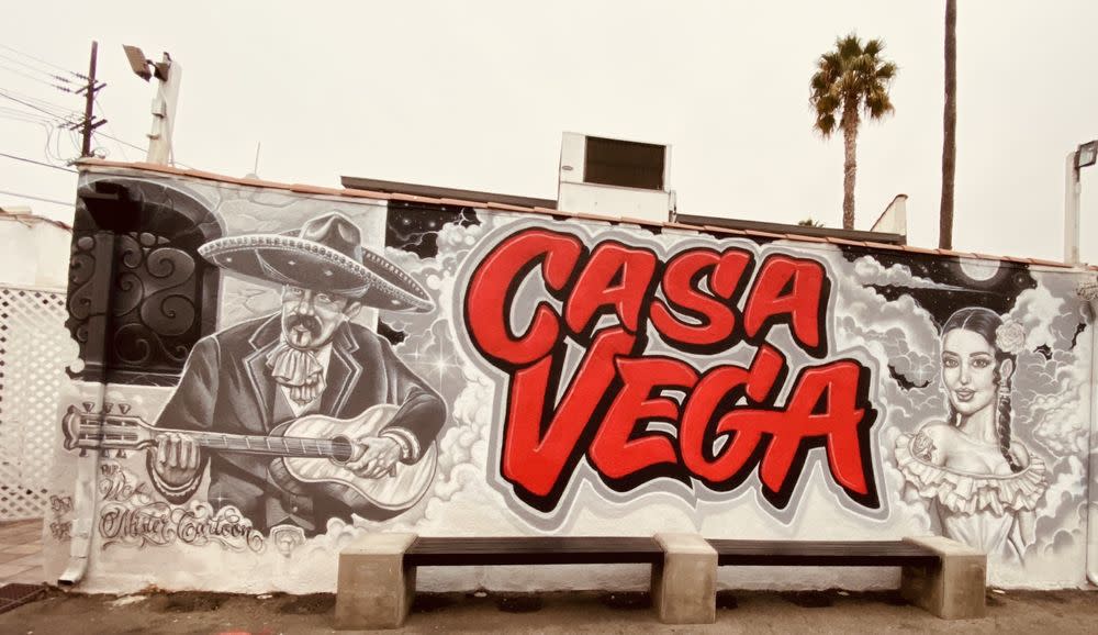 casa vega mural