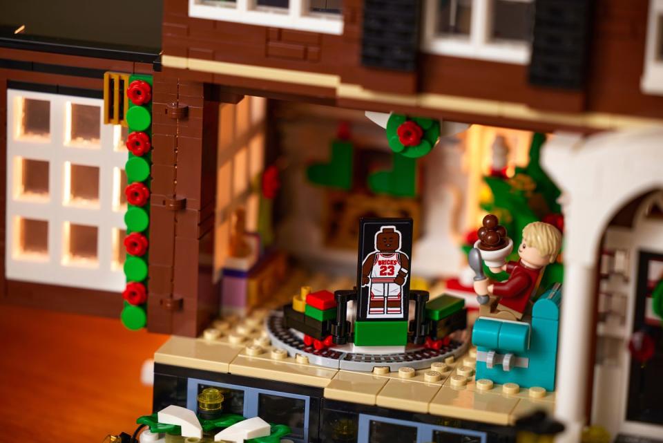 lego home alone christmas movie set