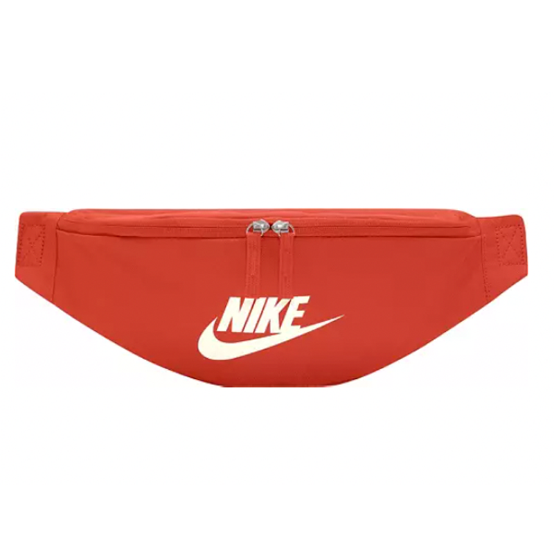 <p><a href="https://go.redirectingat.com?id=74968X1596630&url=https%3A%2F%2Fwww.dickssportinggoods.com%2Fp%2Fnike-womens-heritage-waistpack-22nikwhrtghppckxxthr%2F22nikwhrtghppckxxthr%3Fsku%3D23848459%26camp%3DCSE%253ADSG_92700072979725850_lia_pla-1748719476920_58700008026129448_71700000100312696%26gclid%3DCj0KCQjwr82iBhCuARIsAO0EAZzX1-22Xupoartfp8WOokHRXug5ymjqDYZI5pbr_2XZuEWYZ7dQUsAaAle7EALw_wcB%26gclsrc%3Daw.ds&sref=https%3A%2F%2Fwww.esquire.com%2Fstyle%2Fmens-fashion%2Fa43796375%2Fted-lasso-jamie-tartt-outfits-fashion%2F" rel="nofollow noopener" target="_blank" data-ylk="slk:Shop Now;elm:context_link;itc:0;sec:content-canvas" class="link ">Shop Now</a></p><p>Heritage Waistpack</p><p>$27.00</p><p>dickssportinggoods.com</p>