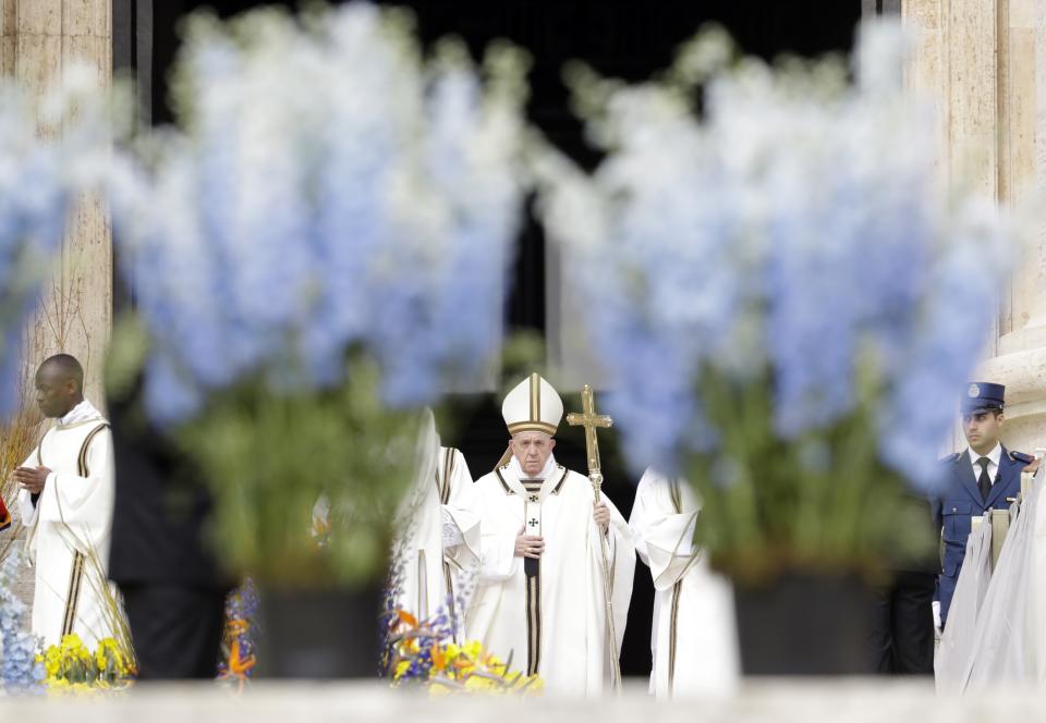 Pope Francis celebrates Easter Mass in St. Peter's Square at the Vatican, Sunday, April 21, 2019. (AP Photo/Andrew Medichini)