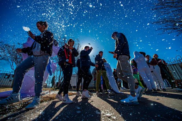 Polar plunge participants around the world kick off 2022 with an icy dip