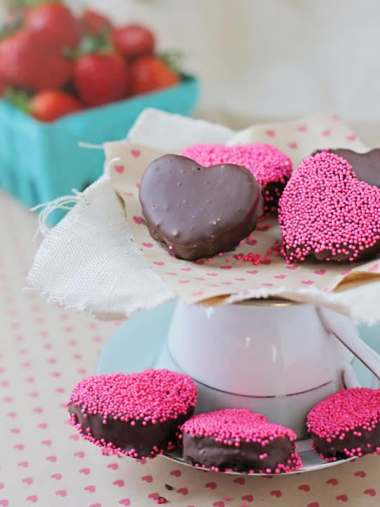 Chocolate-Covered Strawberry Cookie Truffles