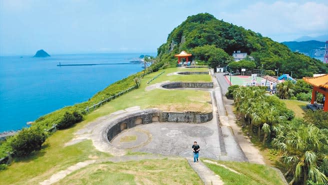 建於1900年的白米甕砲台原名為「白米甕堡壘」，位在基隆市港西岸，與東岸的砲台合力守護城鎮安危，2007年成為市定古蹟。（吳康瑋攝）