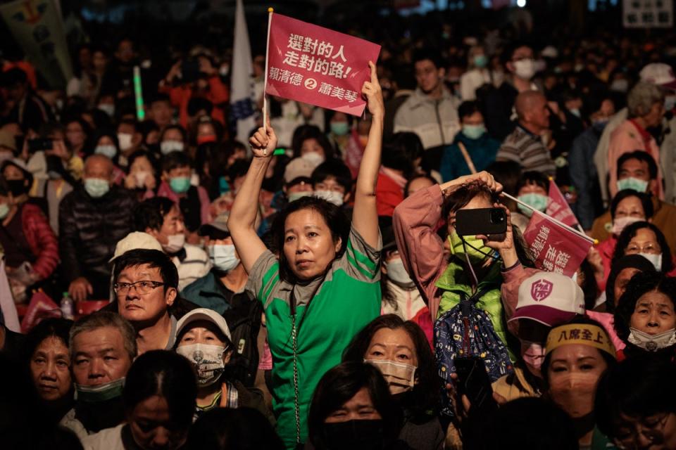 DPP supporters at a rally in Kaohsiung (AFP/Getty)