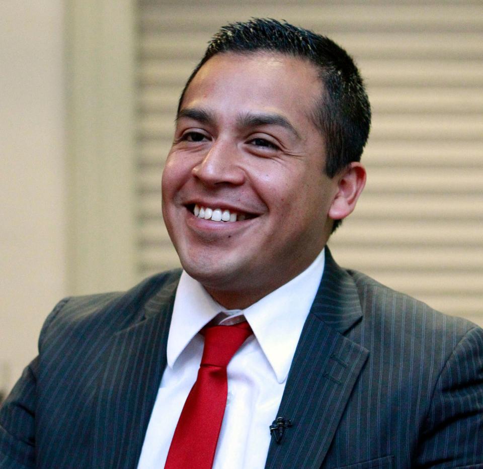 Cesar Vargas, New York state&rsquo;s first openly undocumented lawyer, worked as a consultant to support himself before he won his court battle to practice law. (Photo: ASSOCIATED PRESS)
