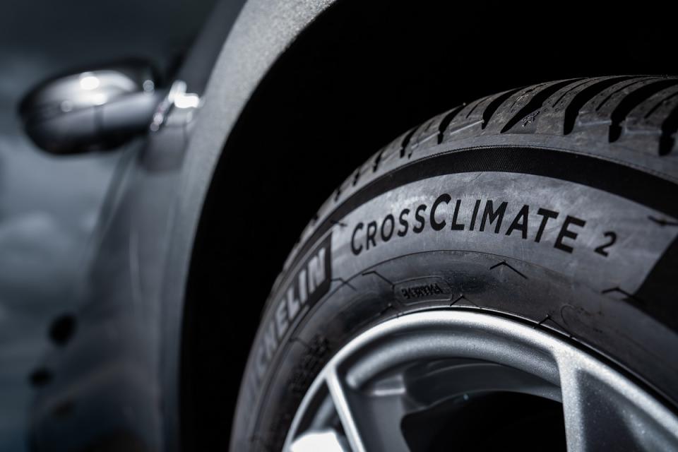 MichelinCrossClimate2-3.jpg