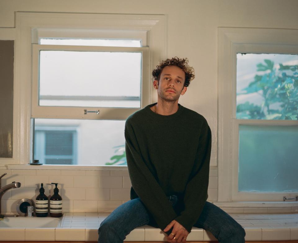 Wrabel&rsquo;s &ldquo;one of those happy people&rdquo; marks a personal milestone, as the EP is his first major release as a fully independent artist. (Photo: Yazz Alali)