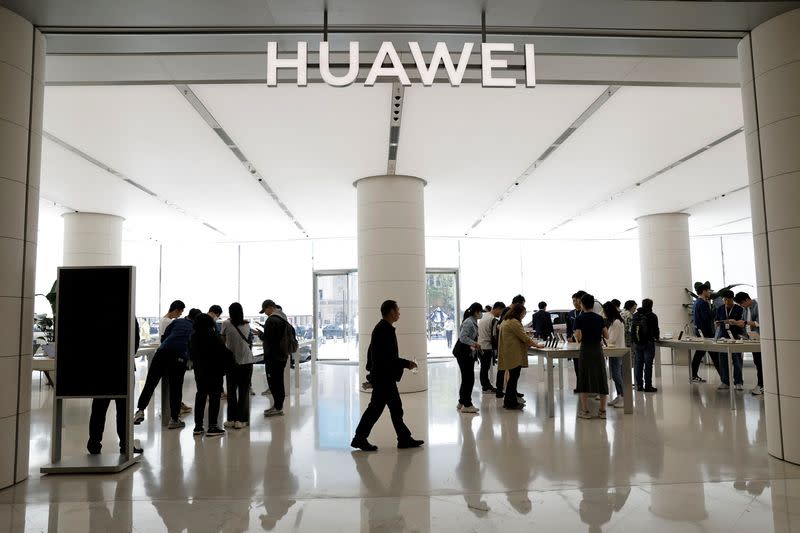 Huawei Pura 70 series smartphones go on sale in Beijing