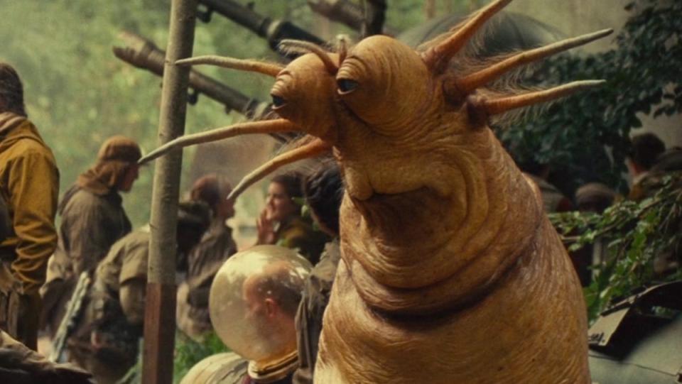 Klaud, a big worm like alien, in The Rise of Skywalker