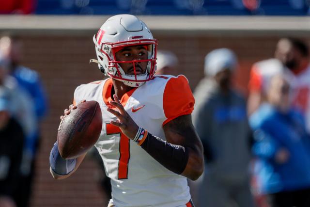 Flames quarterback Malik Willis selected by Titans in 3rd round of 2022 NFL  Draft » Liberty News