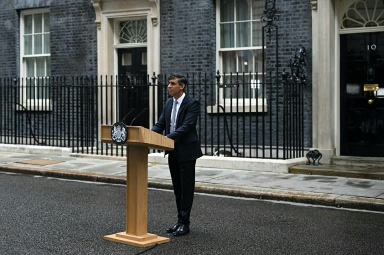 Britain's outgoing Prime Minister and leader of the Conservative party, Nach der krachenden Niederlage der Konservativen bei der Unterhaus-Wahl in Großbritannien hat Premierminister Rishi Sunak seinen Rücktritt als Parteichef der Tories angekündigt. (Oli SCARFF)