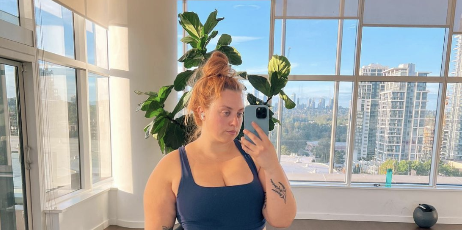 Canadian influencer Kenzie Brenna spoke about weight and self love on Instagram. (Photo via Instagram/kenziebrenna)