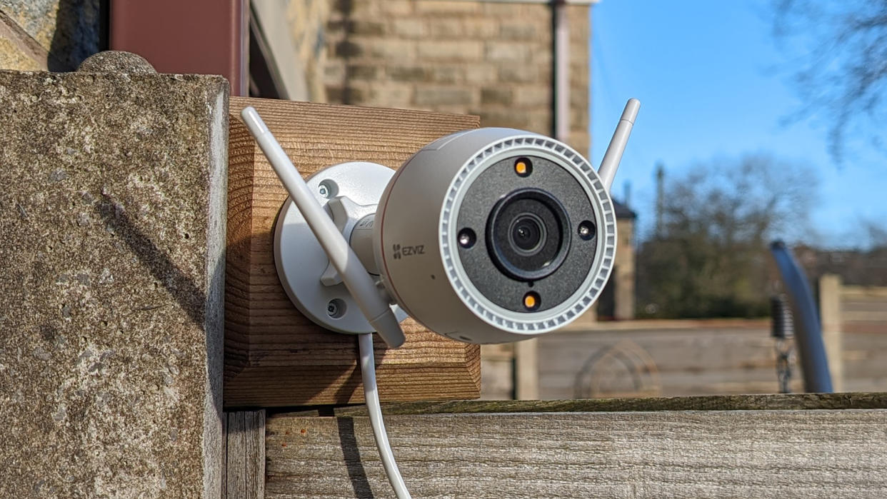  Ezviz H3C 2K Smart Home Camera. 