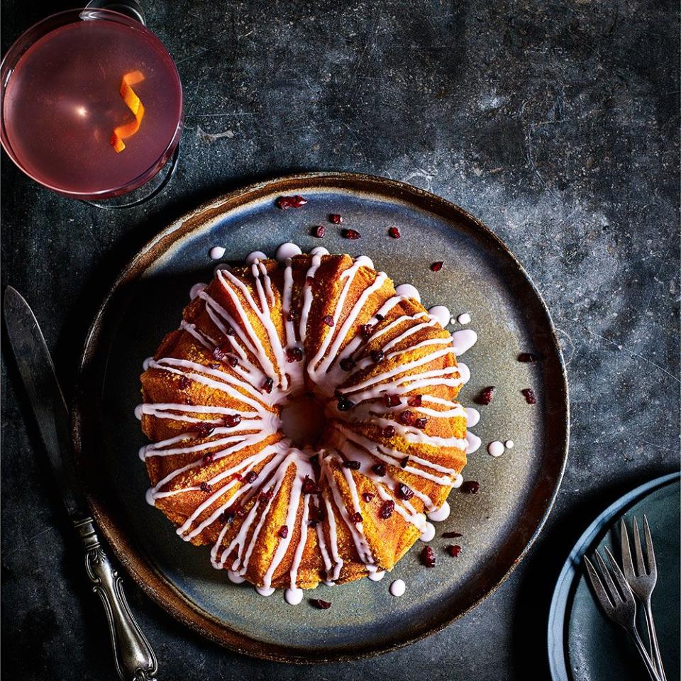 Cosmopolitan bundt cake