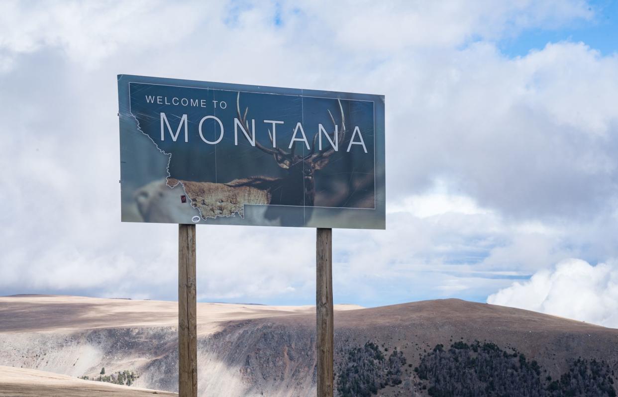 Welcome to Montana sign along the Beartooth Pass