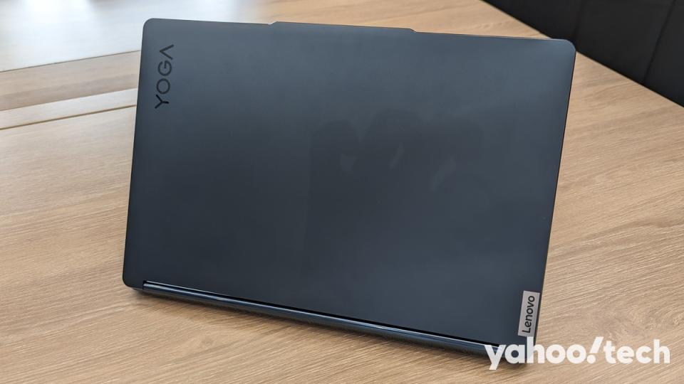 Lenovo Yoga Book 9i