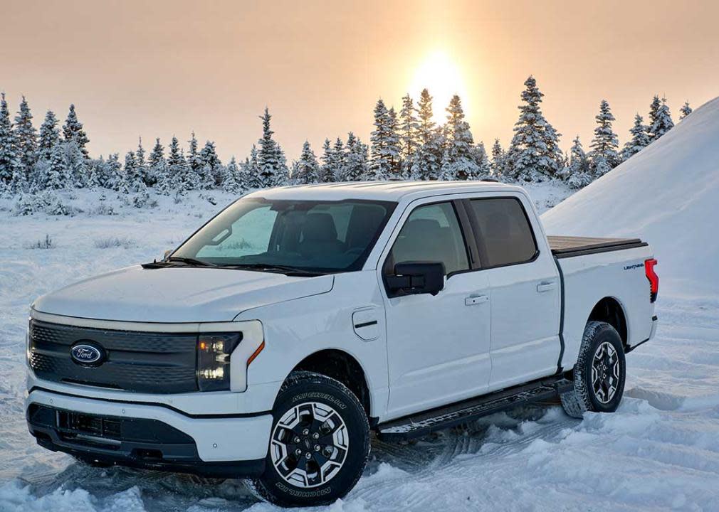 white ford f-150 lightning