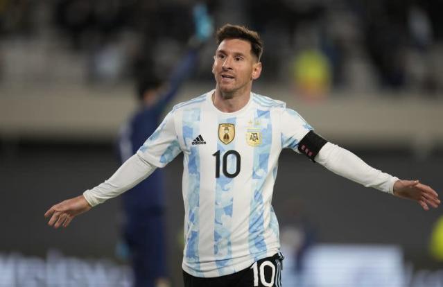 Messi lidera convocatoria de selección argentina para \