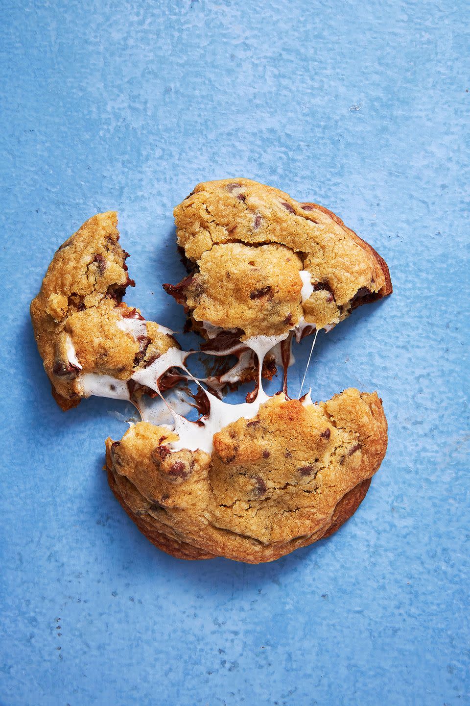 S'mores Stuffed Cookies