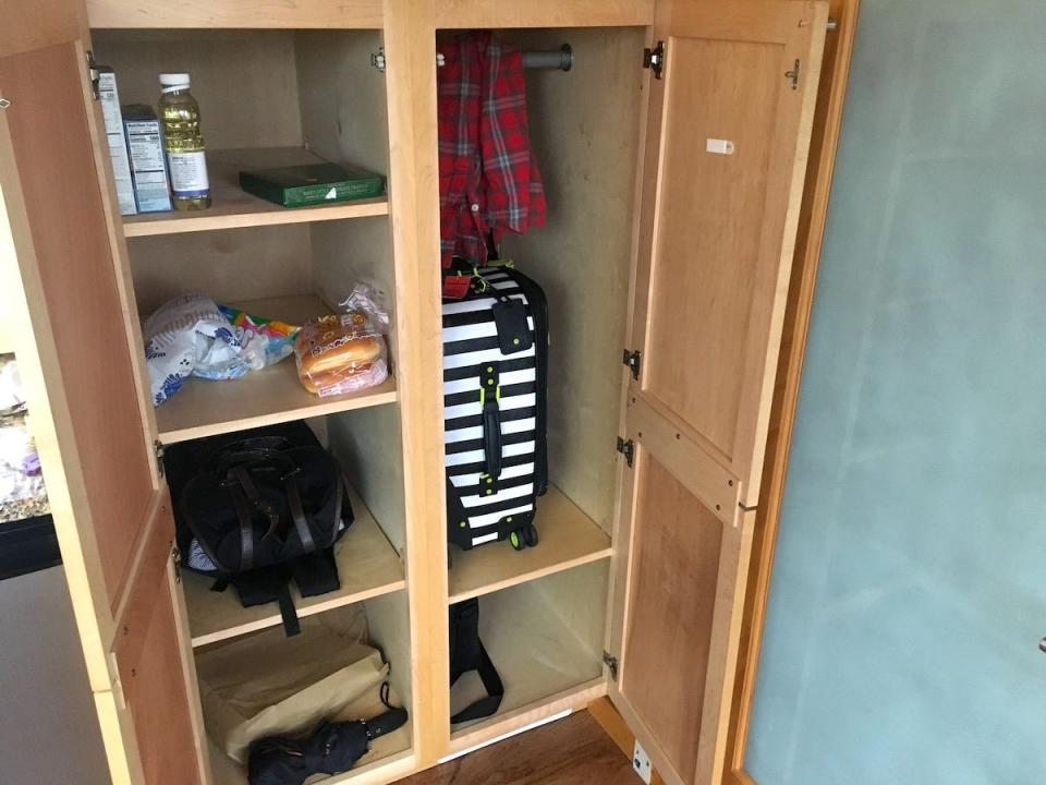 closet_tinyhouse