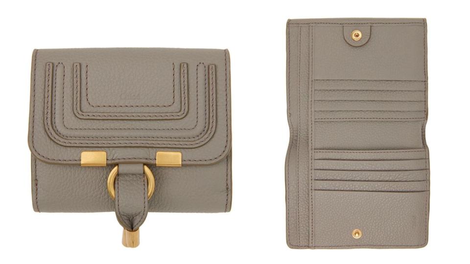 Chloé Wallets are up to 40% off! Popular Darryl wallet, high CP value Alphabet card set $1,300