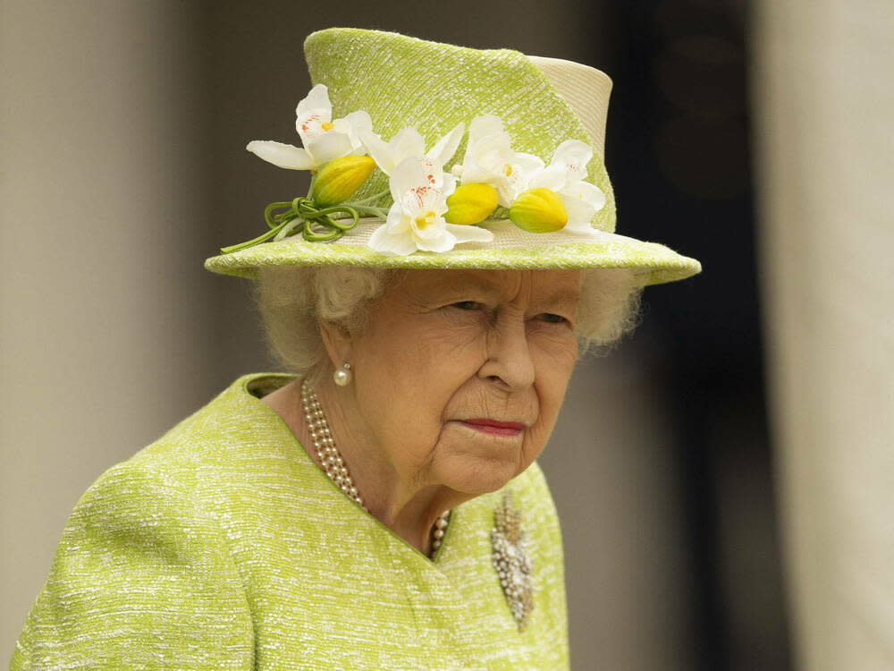 Königin Elizabeth II. muss sich heute von ihrem Ehemann veran (Bild: imago images/i Images)