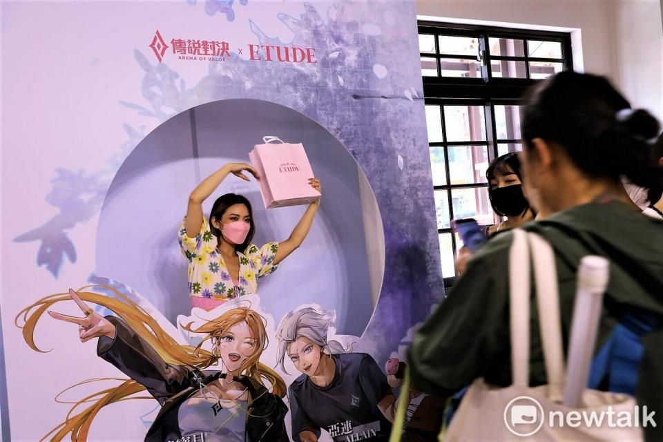 Garena 看準浪漫商機與韓國彩妝品牌 ETUDE 推出《傳說對決》限定聯名彩妝   圖：蔡幸秀/攝