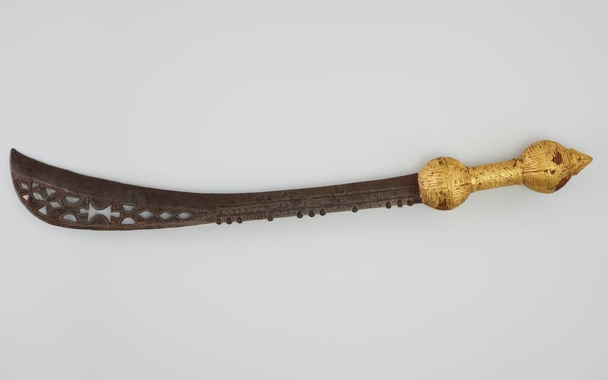 An Asante golden state sword from the 19th century forms part of the Royal Collection