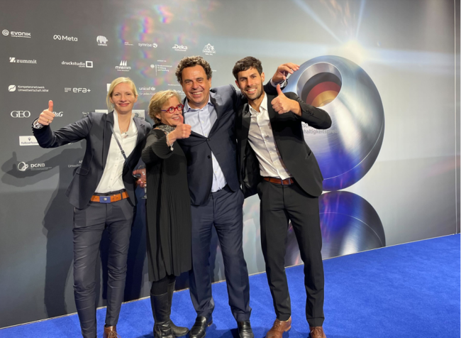 The EcoVadis team at the award ceremony in Düsseldorf. Co-Founder and Co-CEO Pierre-Francois Thaler (second from right) accepted the award together with Stephanie Dinter Croqc, Director Customer Success D-A-CH (second from left). On the right Matthias Münzing, Sales Director D-A-CH, on the left Pia Pinkawa, Marketing & PR.