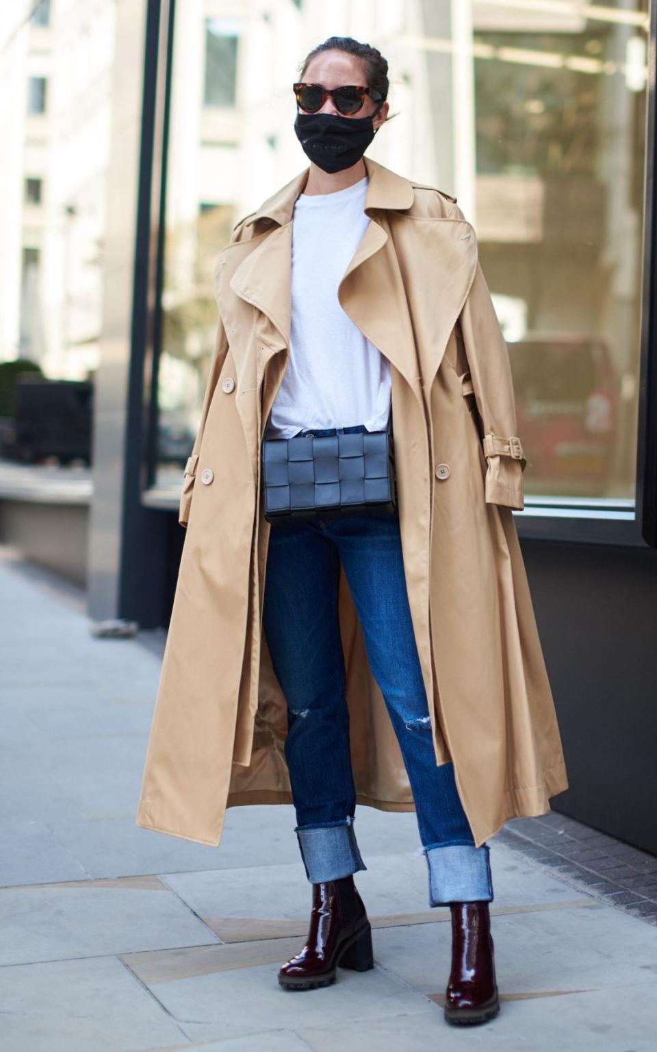 LFW London Fashion Week Street Style -  Shutterstock