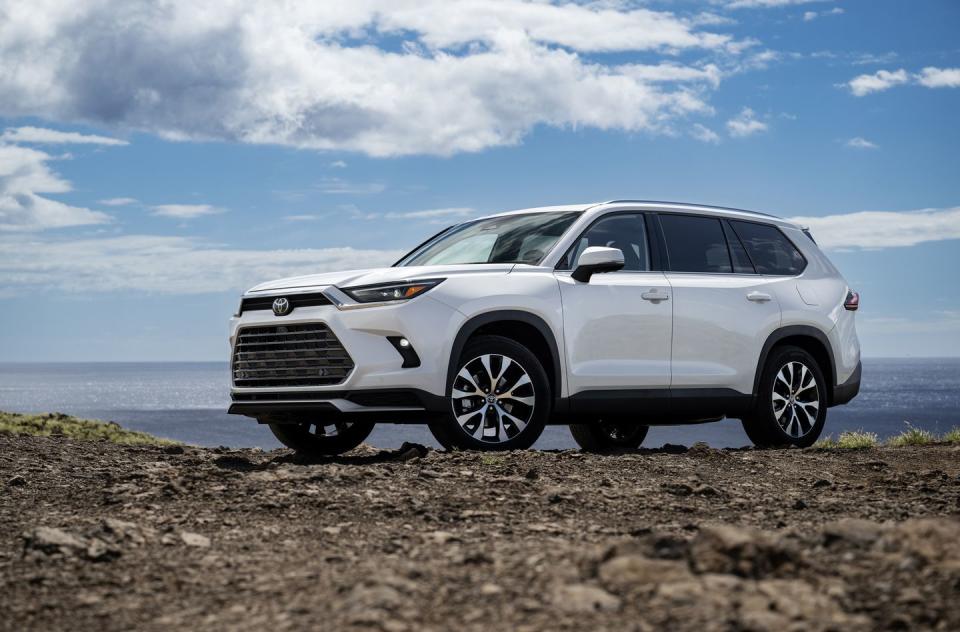 2024 toyota grand highlander