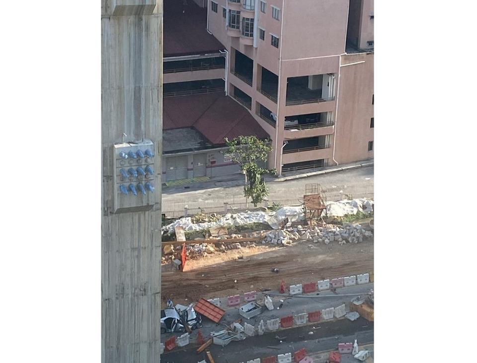 A view of the scene of the accident at a construction site along the Sungai Besi-Ulu Kelang Elevated Expressway in Cheras March 22, 2021. — Picture via Twitter