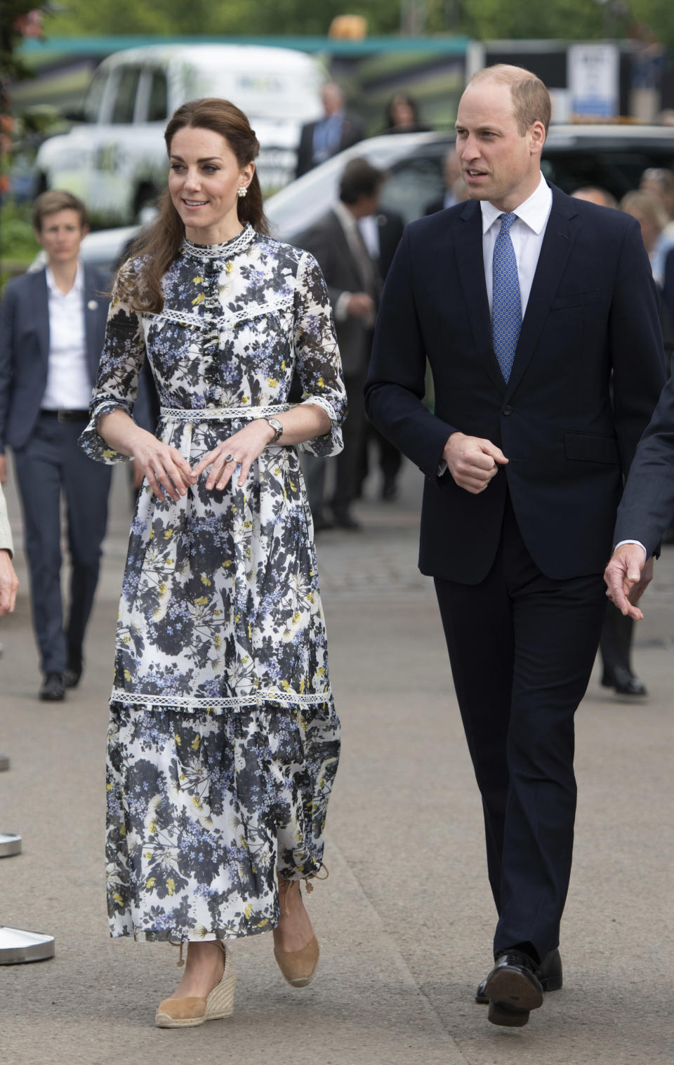 The Duchess of Cambridge and Prince William attended the RHS Chelsea Flower Show 2019 in London, England, and for the occasion Duchess Catherine wore her Castañer wedge. (Getty Images)